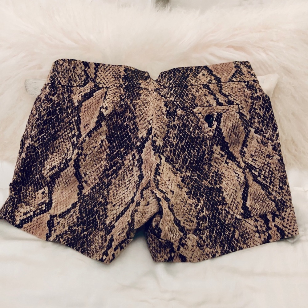 BCBGMaxAzria Shorts - Picture 7 of 7
